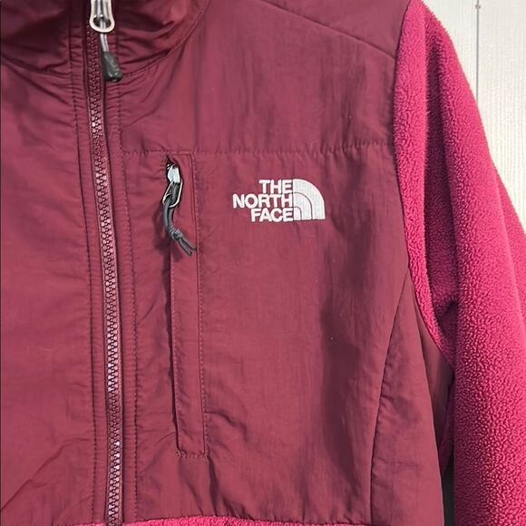 THE NORTH FACE Size Small Berry Fleece Denali Full Zip Jacket Mixed Media - Picture 2 of 10